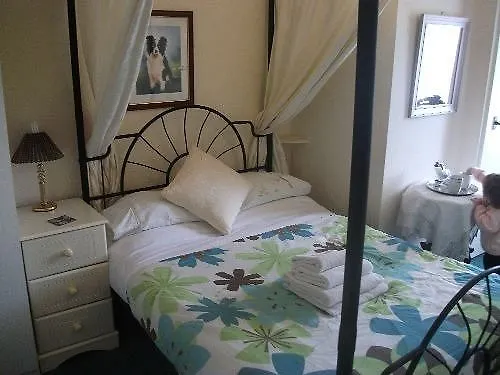 סקארבורו Albemarle Hotel